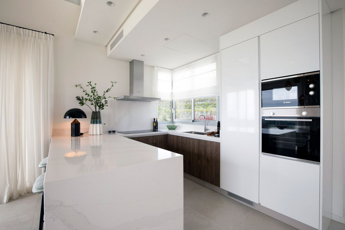 Kattohuoneisto Benahavis, Malaga, Espanja 4 makuuhuonetta, 376 m2 No. 53411