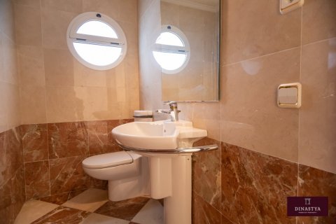House for sale Tarragona, Spain 6 bedrooms, 280 sq.m. No. 53644 - photo 11