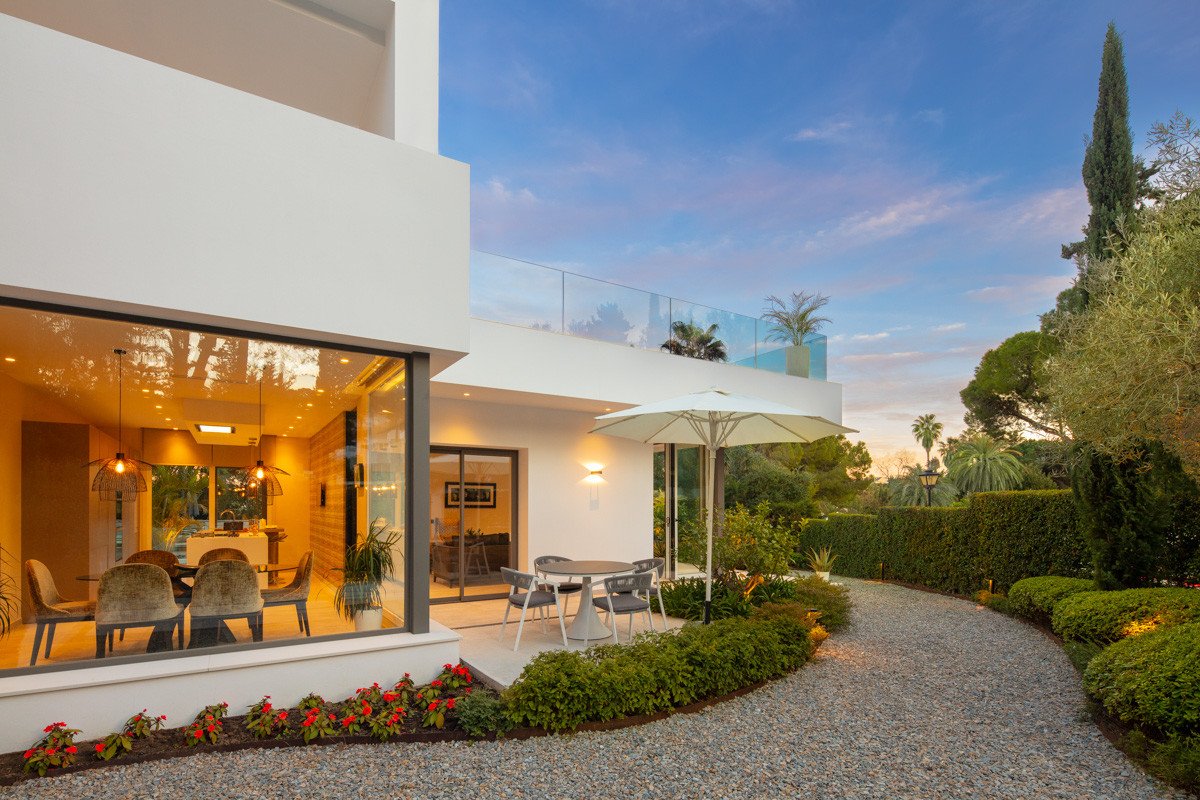 Huvila Nueva Andalucia, Malaga, Espanja 5 makuuhuonetta, 441 m2 No. 53523