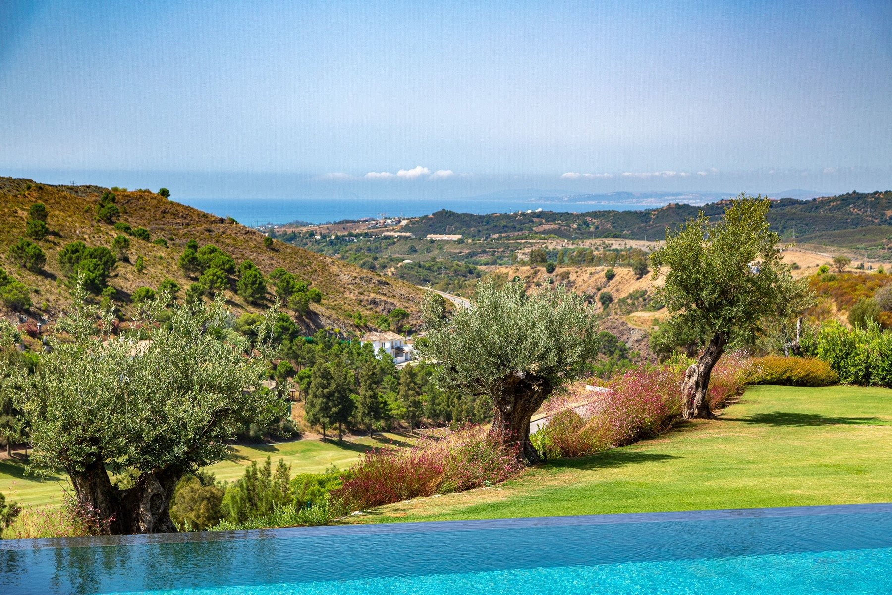 Villa en Benahavís, Málaga, España 6 dormitorios, 1370 m2 No. 53532