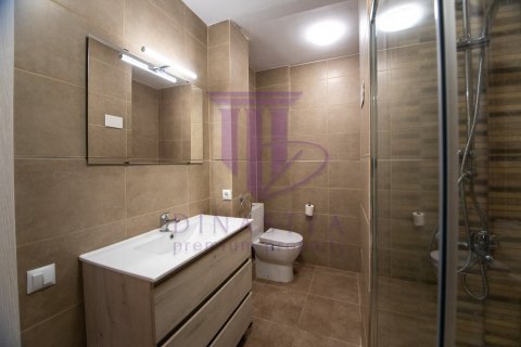 Apartment for sale in Salou, Tarragona, Spain 2 bedrooms, 66 sq.m. No. 53634 - photo 25
