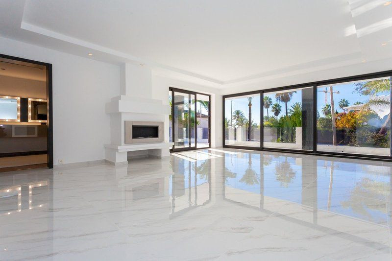 Villa a Marbella, Malaga, Spagna 5 camere da letto, 597 mq. N° 53440