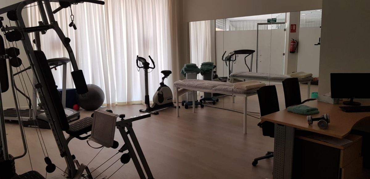 Propiedad comercial en Estepona, Málaga, España 2 dormitorios, 495 m2 No. 53443