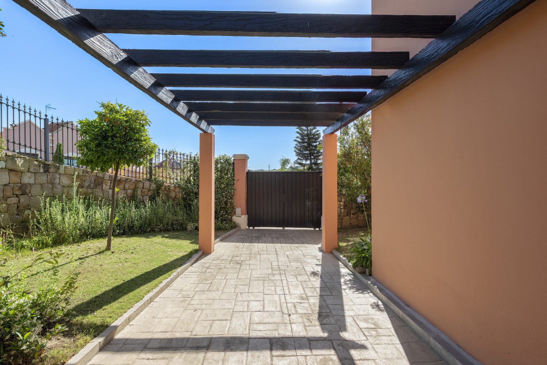 Villa in Arroyo Vaquero, Malaga, Spain 3 bedrooms, 336 sq.m. No. 53561