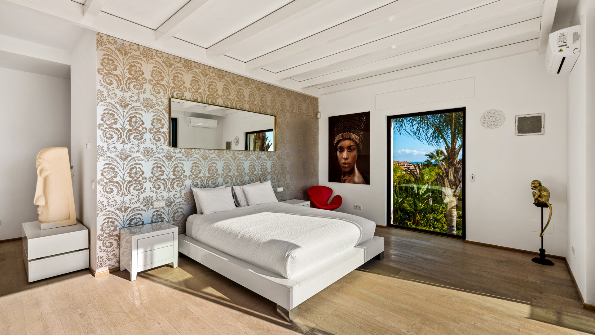 Villa i La Alqueria-El Paraíso, Malaga, Spanien 7 sovrum, 867 kvm. Nr. 53551