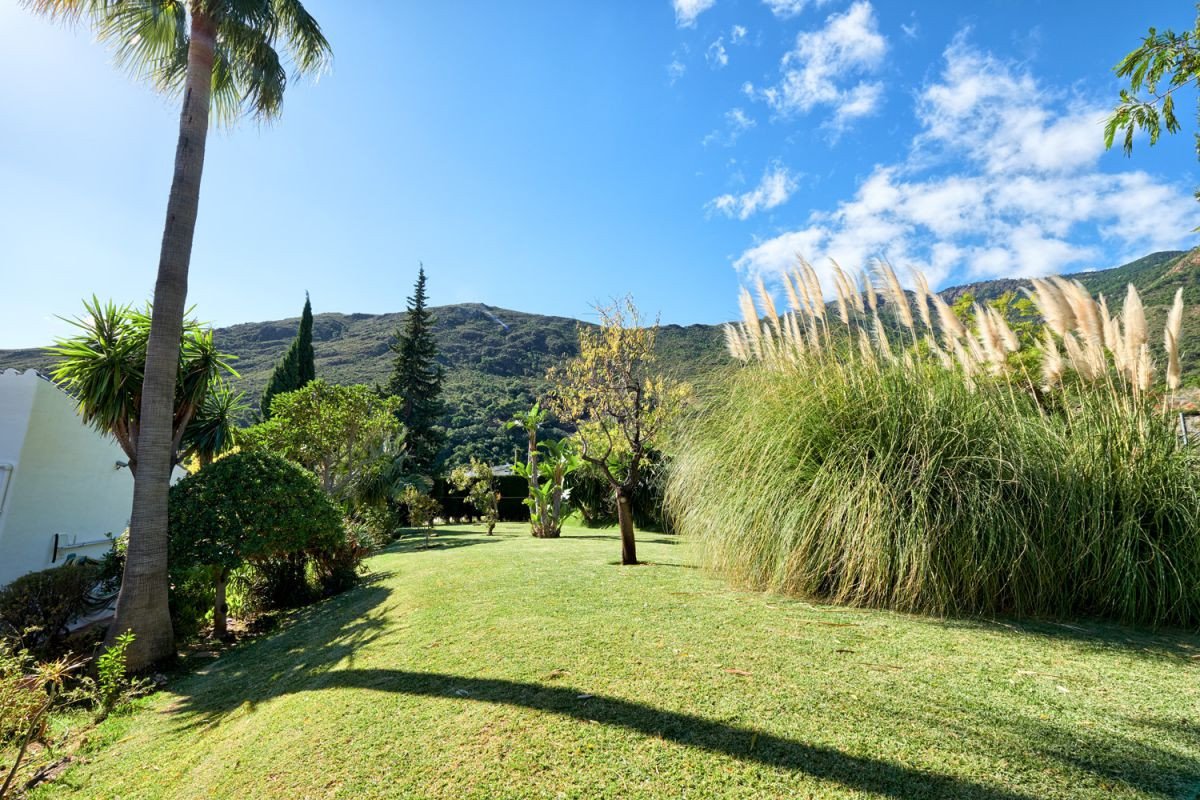 Huvila Estepona, Malaga, Espanja 2 makuuhuonetta, 259 m2 No. 53368