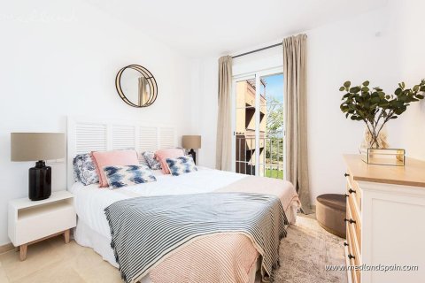 Apartment for sale in Manilva, Malaga, Spain 3 bedrooms, 87 sq.m. No. 52986 - photo 8
