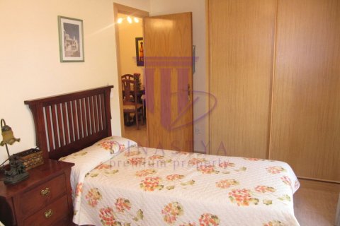 Apartment for sale in Salou, Tarragona, Spain 3 bedrooms, 90 sq.m. No. 53630 - photo 17