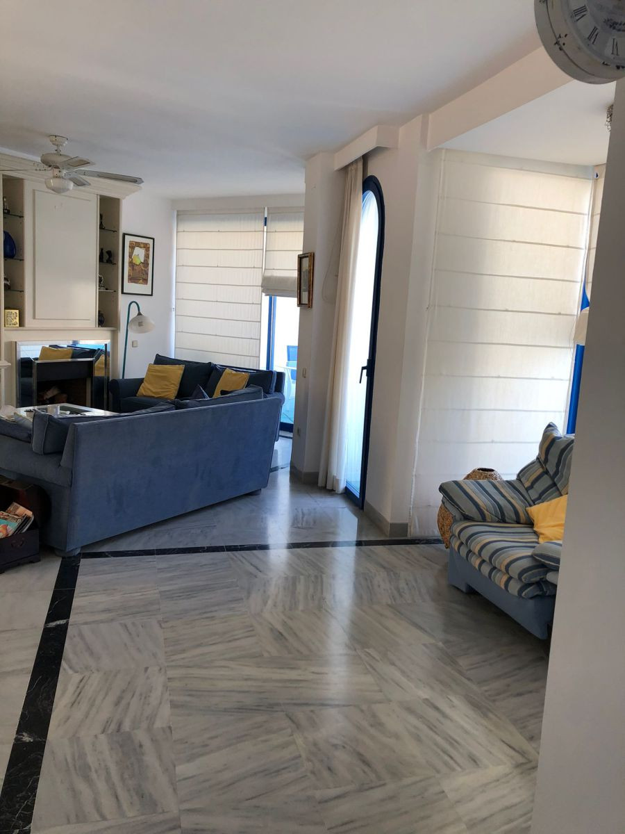 Penthouse in Marbella, Malaga, Spain 4 bedrooms, 344 sq.m. No. 53414