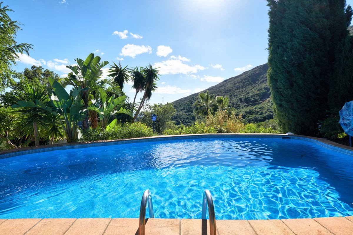 Huvila Estepona, Malaga, Espanja 2 makuuhuonetta, 259 m2 No. 53368