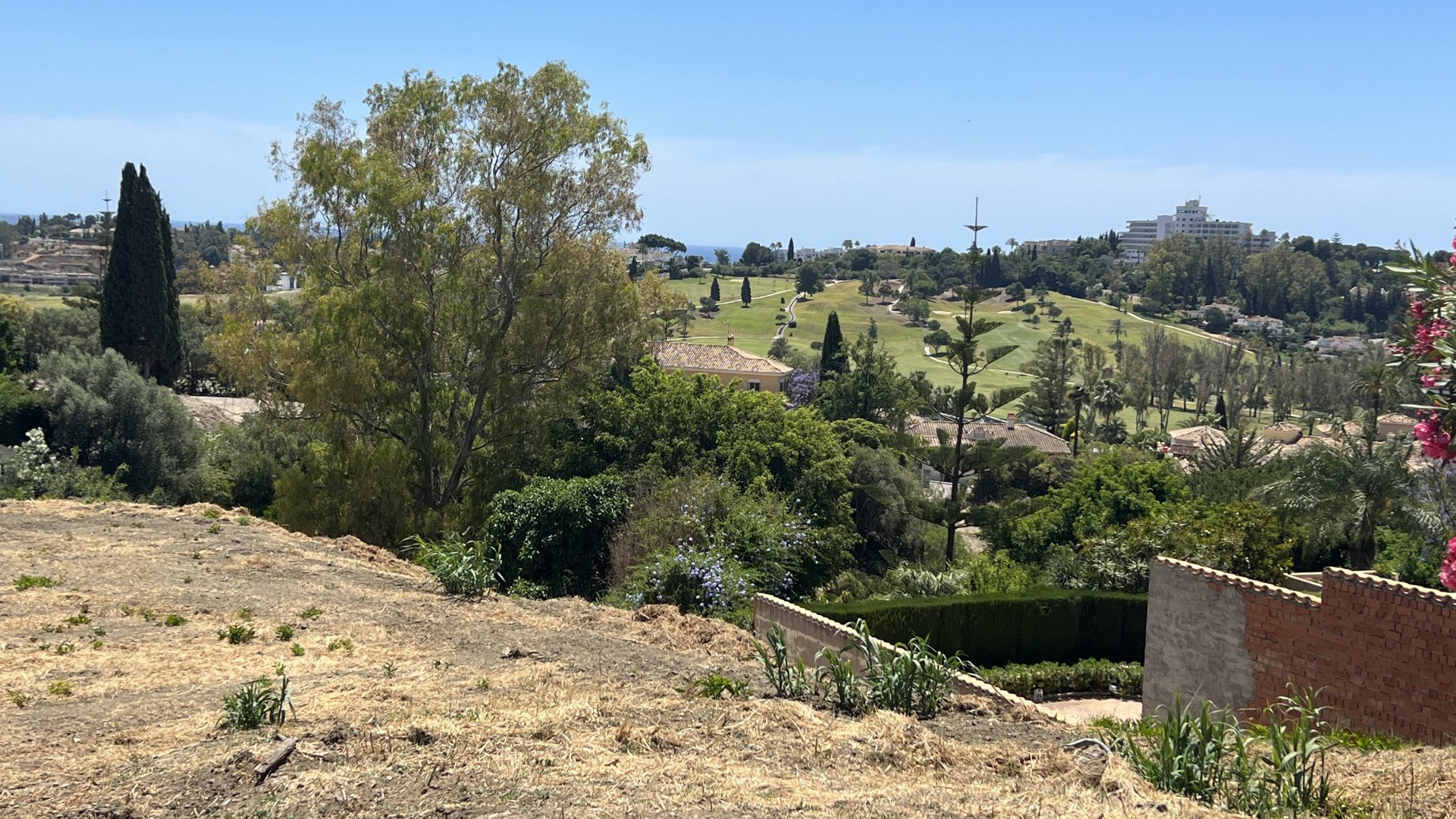 Land plot à Benahavis, Malaga, Espagne No. 53547