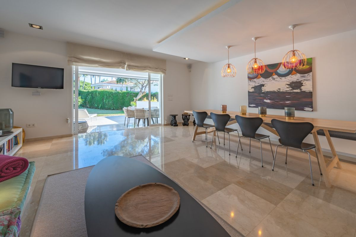 Rindu māja Nueva Andalucia, Malaga, Spānijā 3 istabas, 166 m2 Nr. 53479