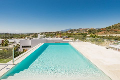Villa for sale in Nueva Andalucia, Malaga, Spain 4 bedrooms, 749 sq.m. No. 53398 - photo 18