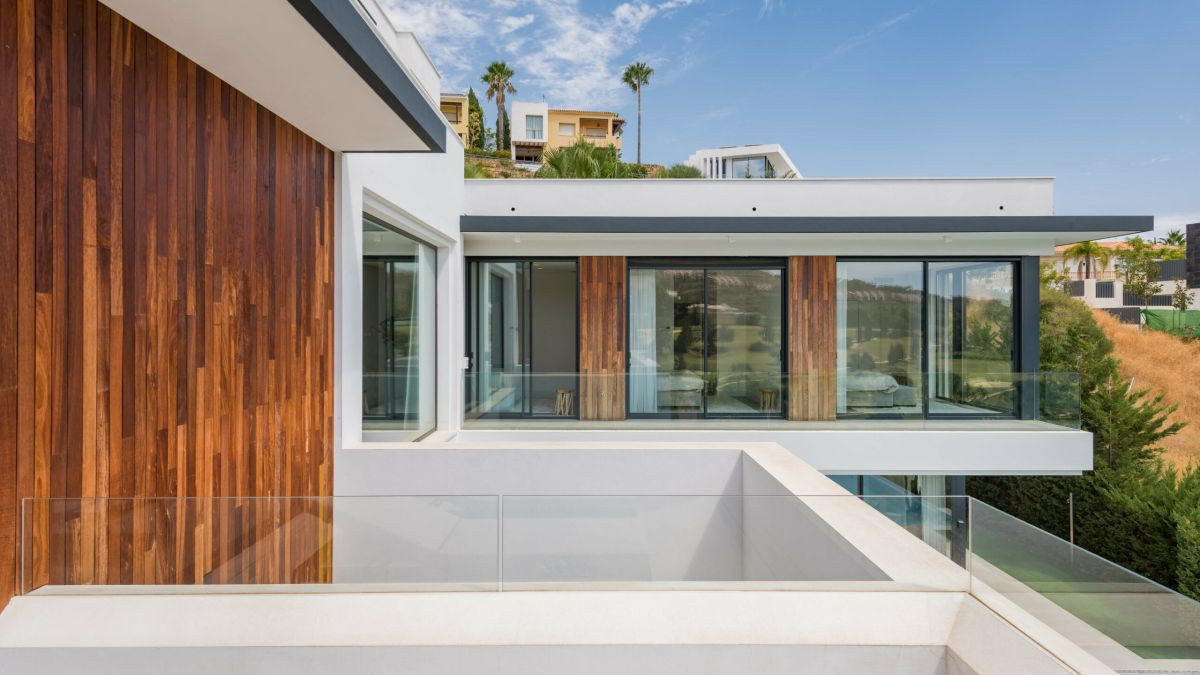 Villa in La Alqueria-El Paraíso, Malaga, Spanien 7 Schlafzimmer, 842 m2 Nr. 53413