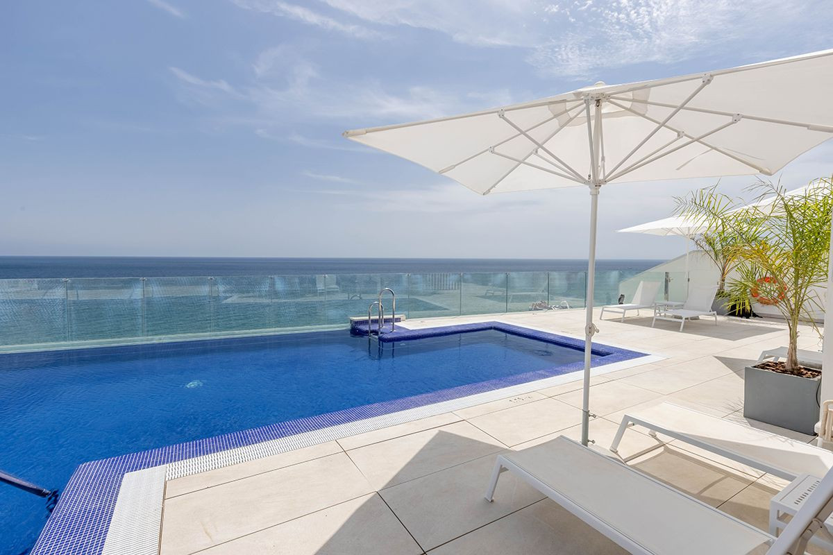 Wohnung in Estepona, Malaga, Spanien 4 Schlafzimmer, 230 m2 Nr. 53429