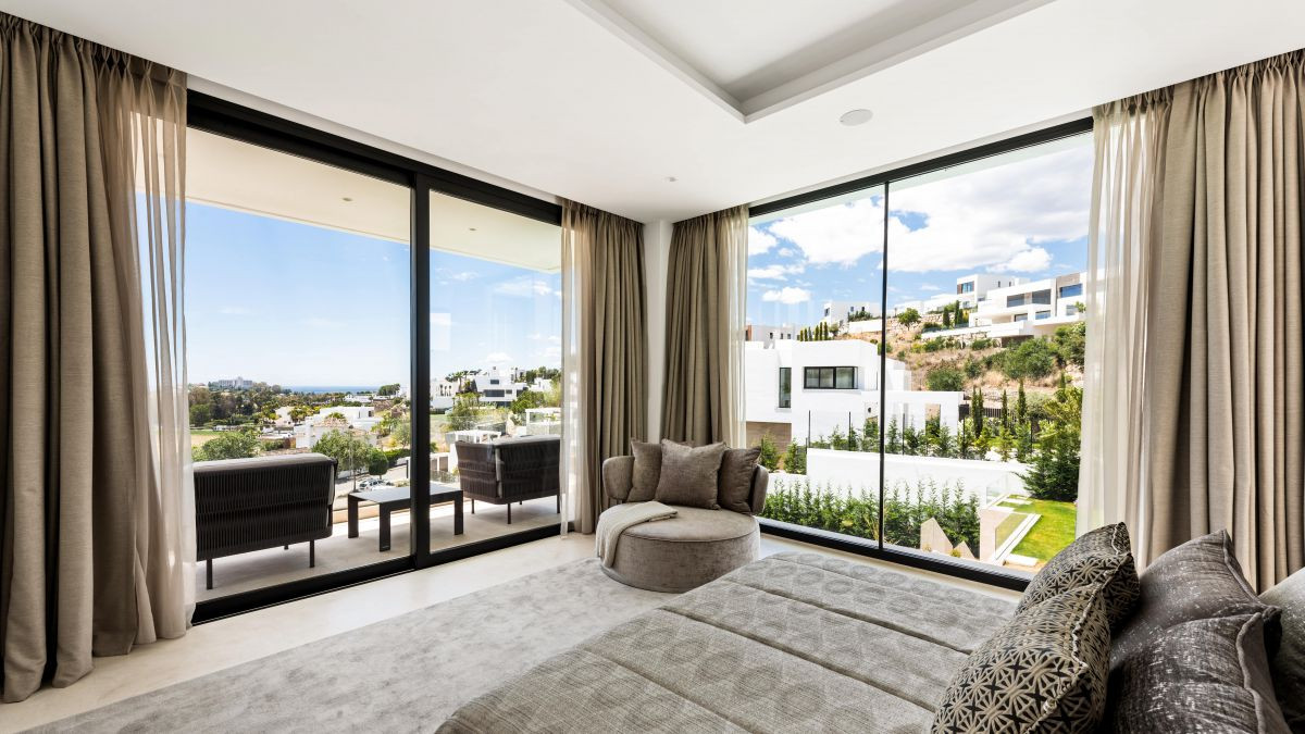 Villa à La Alqueria-El Paraíso, Malaga, Espagne 5 chambres, 862 m2 No. 53380