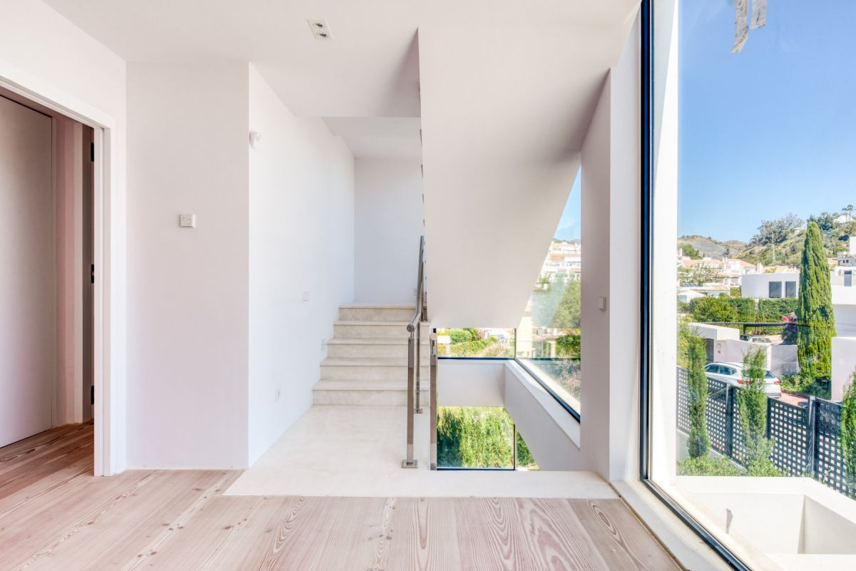 Willa w Nueva Andalucia, Malaga, Hiszpania 4 sypialnie, 749 mkw. nr 53398