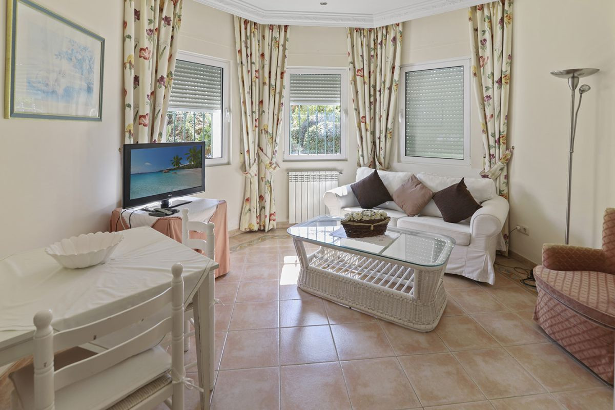 Huvila El Paraiso, Malaga, Espanja 5 makuuhuonetta, 953 m2 No. 53418