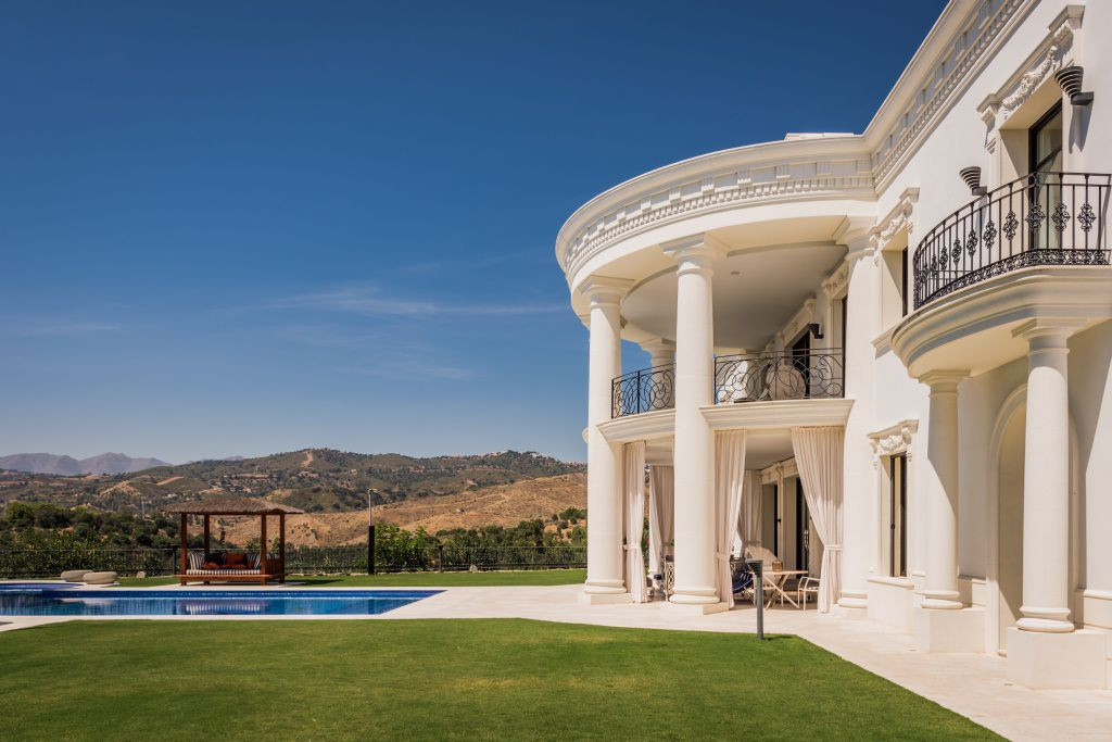 Huvila Hacienda Las Chapas, Malaga, Espanja 7 makuuhuonetta, 1190 m2 No. 53469