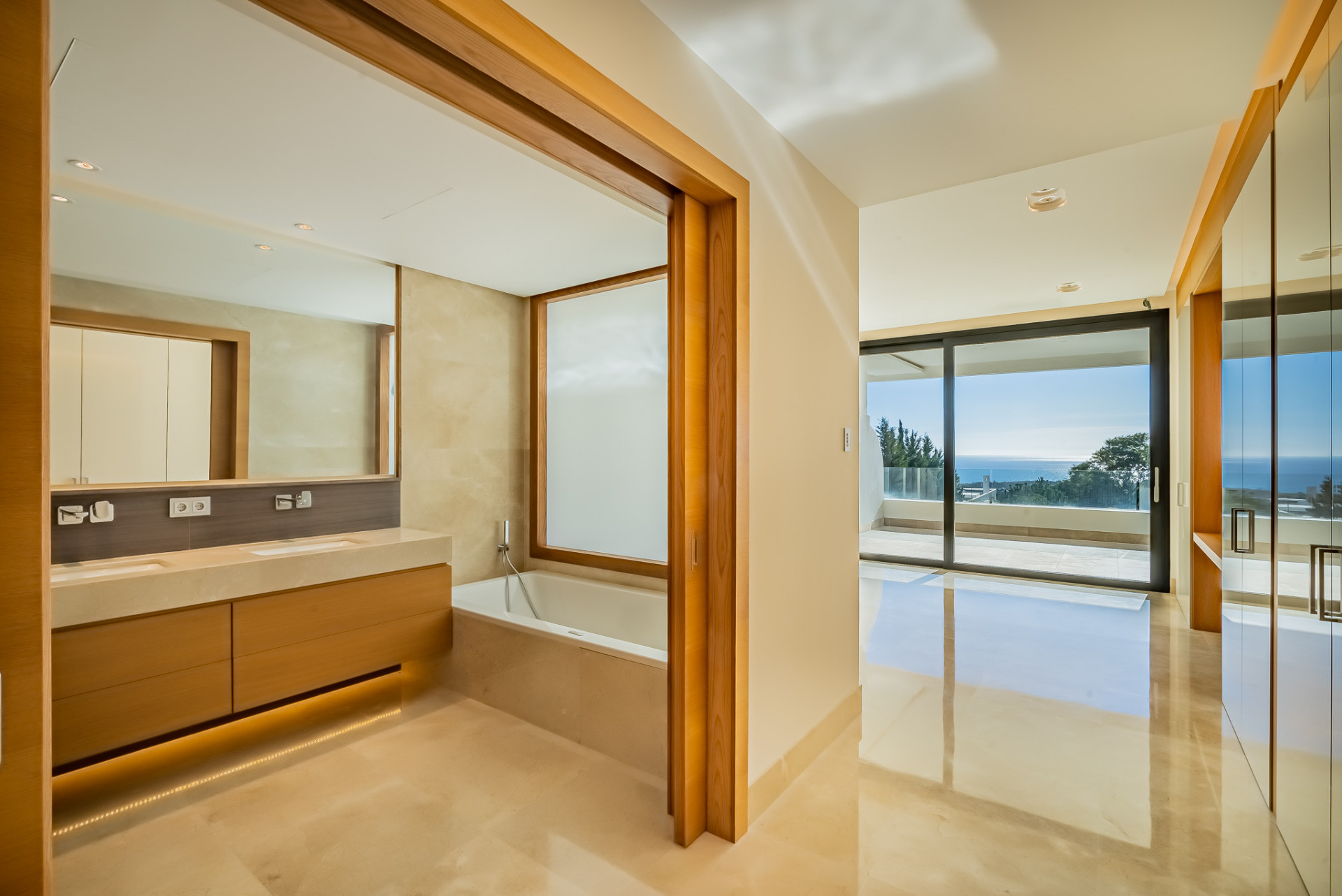 Bliźniak w Marbella Golden Mile, Malaga, Hiszpania 4 sypialnie, 528 mkw. nr 53500