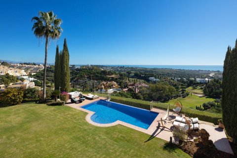 Villa for sale in Benahavis, Malaga, Spain 5 bedrooms, 530 sq.m. No. 53497 - photo 22