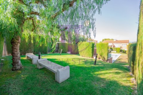 Townhouse for sale Cap Salou, Tarragona, Spain 3 bedrooms, 205 sq.m. No. 53635 - photo 9