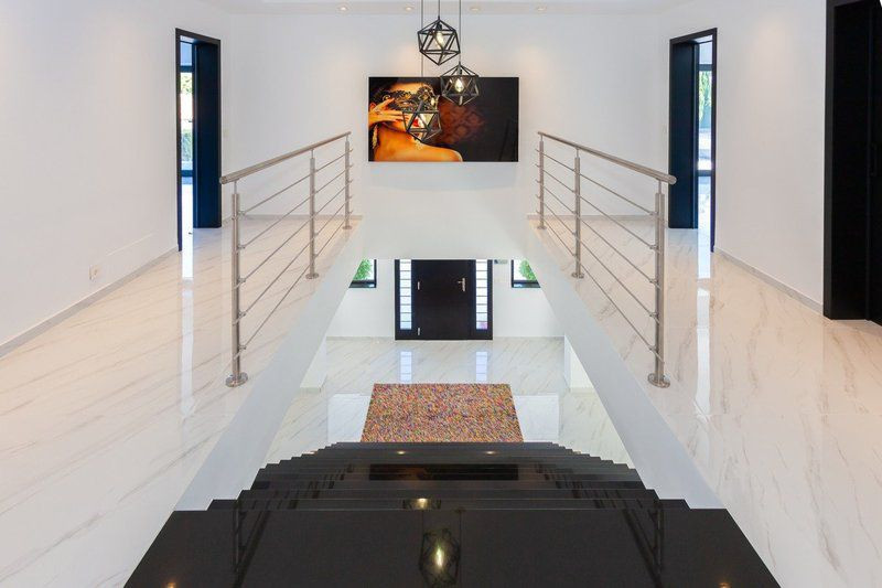 Villa a Marbella, Malaga, Spagna 5 camere da letto, 597 mq. N° 53440