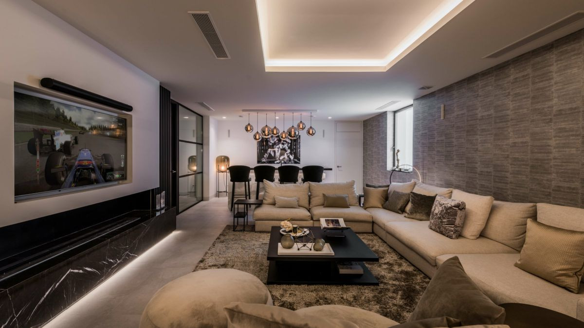 Villa in La Alqueria-El Paraíso, Malaga, Spanien 7 Schlafzimmer, 842 m2 Nr. 53413