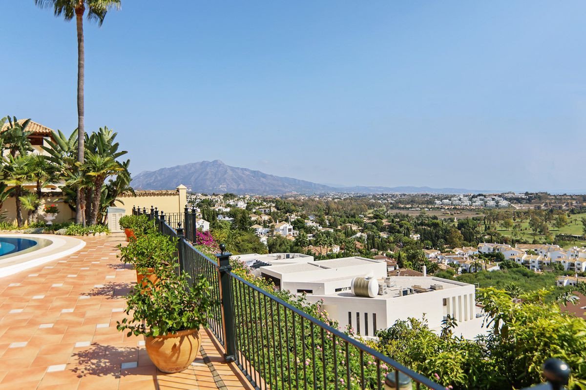 Huvila El Paraiso, Malaga, Espanja 5 makuuhuonetta, 953 m2 No. 53418