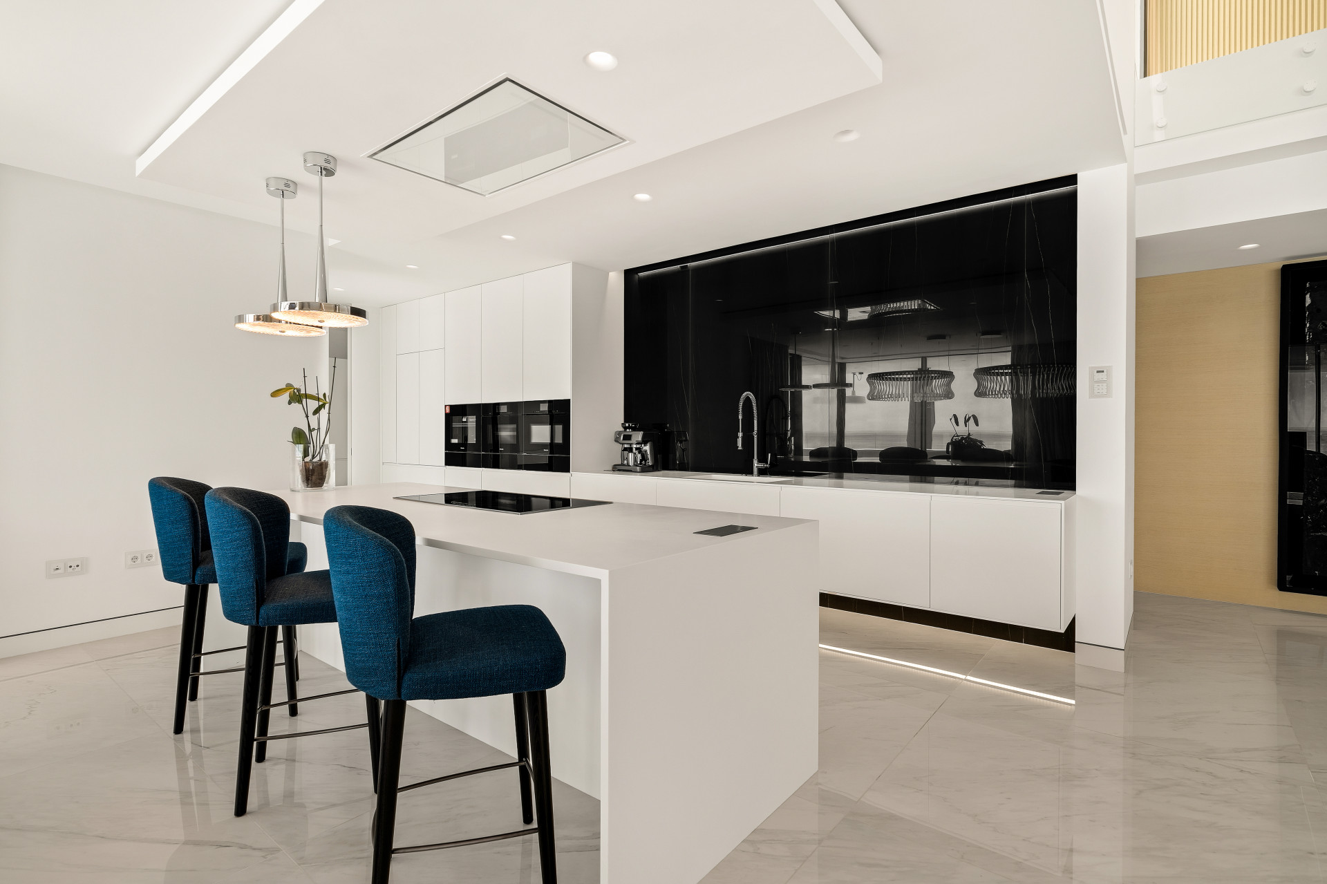 Penthäuser in Estepona, Malaga, Spanien 4 Schlafzimmer, 674 m2 Nr. 53484