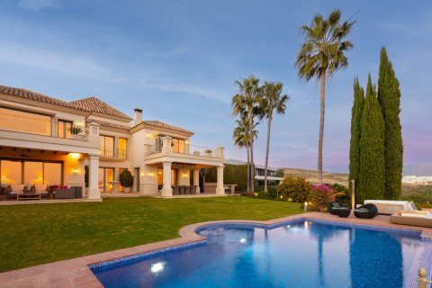 Villa for sale in Benahavis, Malaga, Spain 5 bedrooms, 530 sq.m. No. 53497 - photo 5