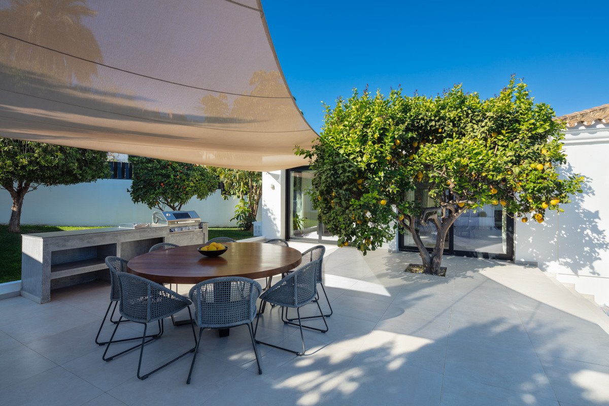 Villa Nueva Andalucia, Malaga, Spānijā 4 istabas, 350 m2 Nr. 53504