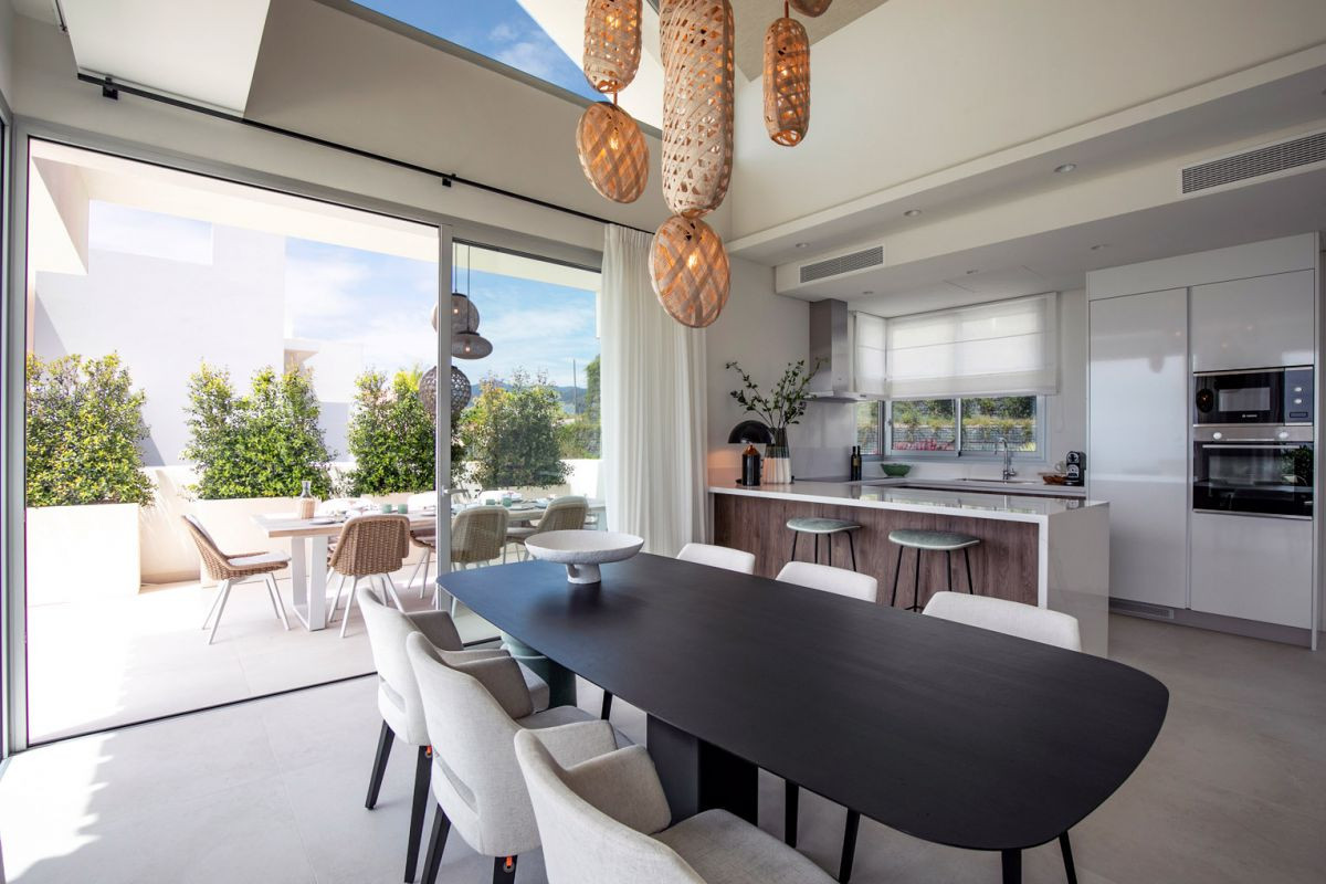 Kattohuoneisto Benahavis, Malaga, Espanja 4 makuuhuonetta, 376 m2 No. 53411