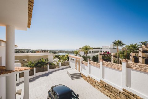 Villa for sale in Benahavis, Malaga, Spain 5 bedrooms, 555 sq.m. No. 53412 - photo 26