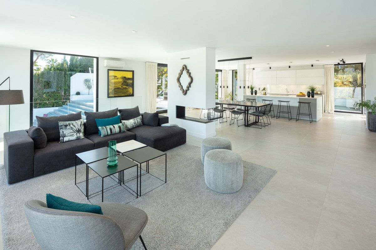 Villa Nueva Andalucia, Malaga, Spānijā 4 istabas, 350 m2 Nr. 53504