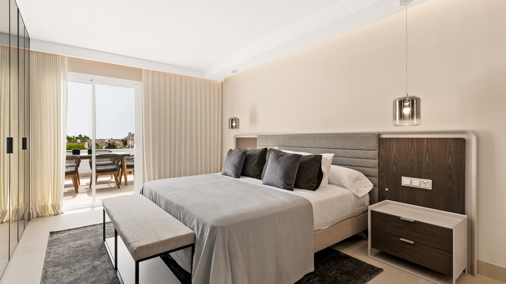 Dzīvoklis Marbella Golden Mile, Malaga, Spānijā 3 istabas, 138 m2 Nr. 53528