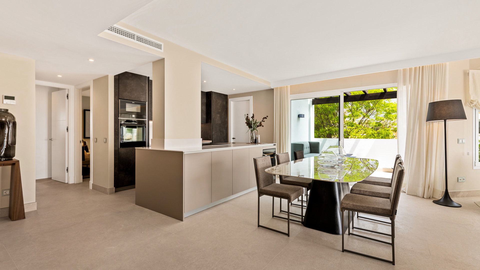 Dzīvoklis Marbella Golden Mile, Malaga, Spānijā 3 istabas, 138 m2 Nr. 53528