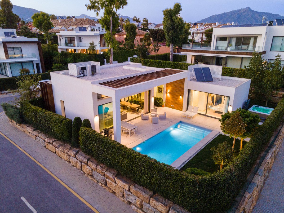 Willa w Estepona, Malaga, Hiszpania 4 sypialnie, 315 mkw. nr 53553