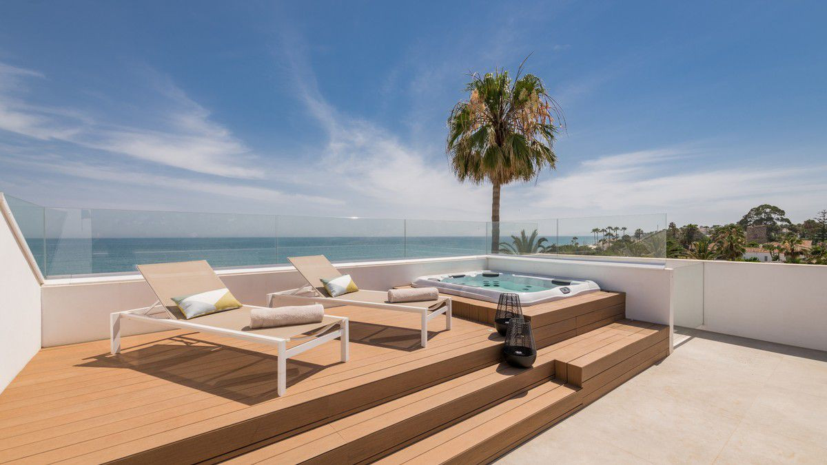 Villa Estepona, Malaga, Spānijā 5 istabas, 454 m2 Nr. 53410
