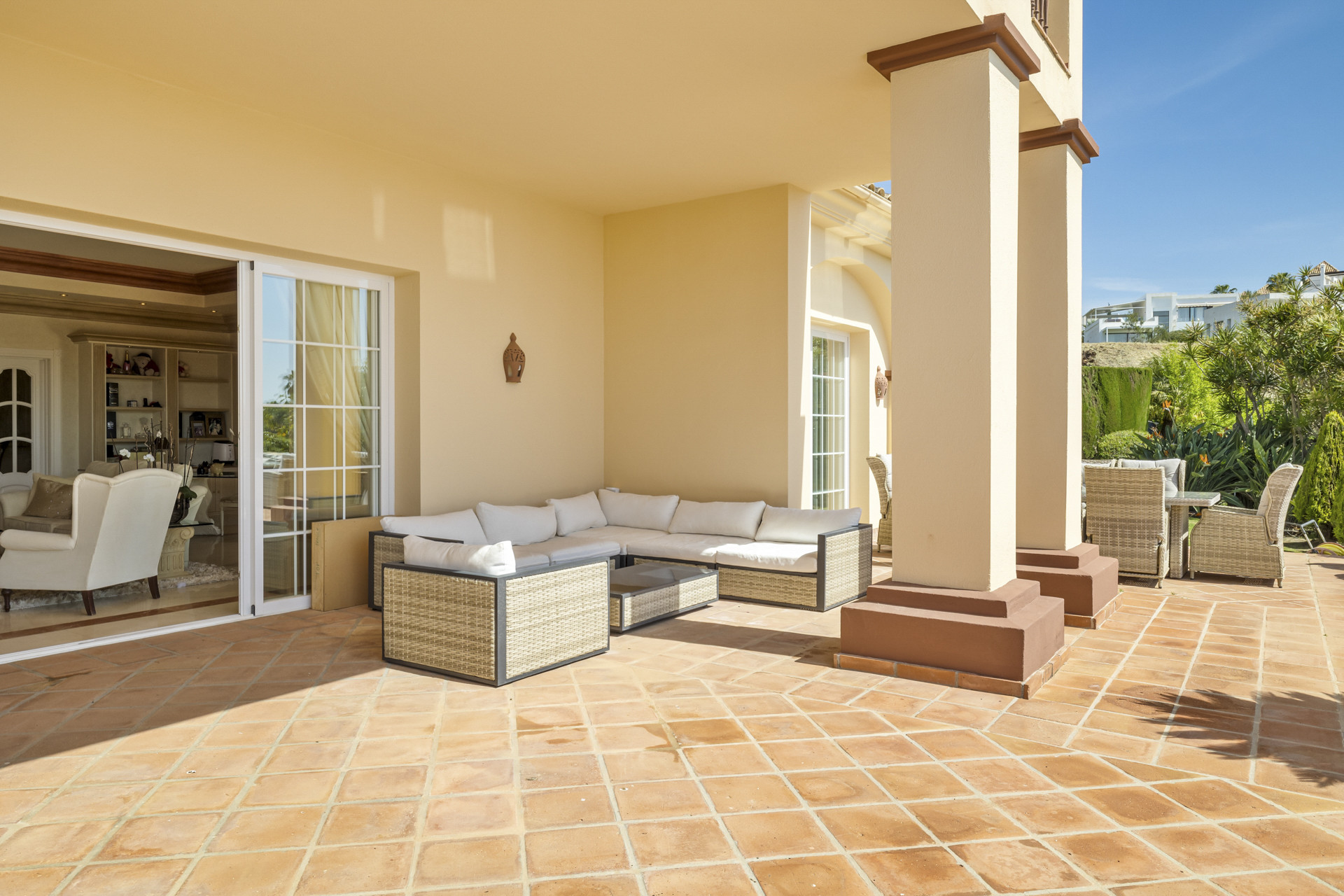 Villa in El Paraiso, Malaga, Spanien 5 Schlafzimmer, 779 m2 Nr. 53534