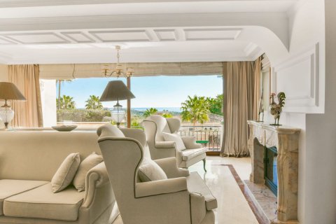 Villa for sale in Rio Real, Malaga, Spain 5 bedrooms, 497 sq.m. No. 53457 - photo 22
