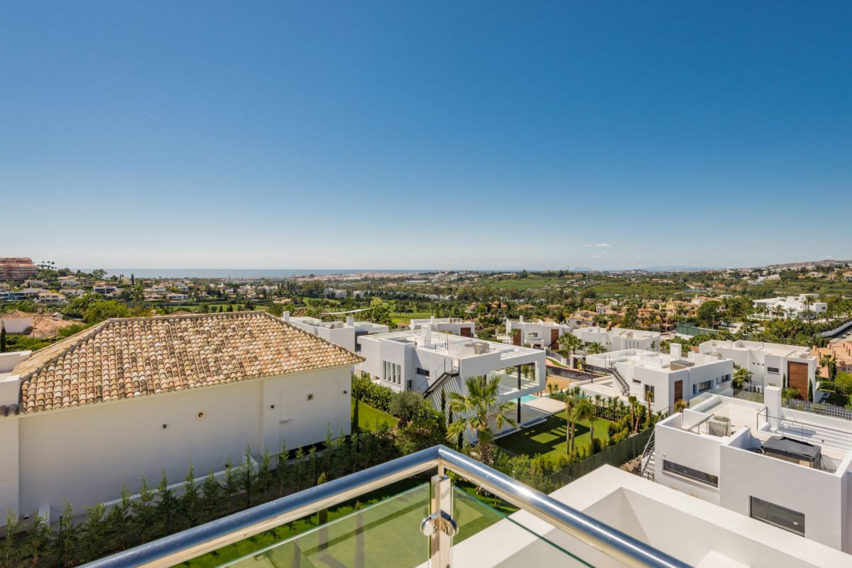 Willa w Nueva Andalucia, Malaga, Hiszpania 4 sypialnie, 749 mkw. nr 53398