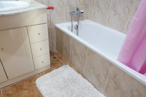 Apartment for sale in Salou, Tarragona, Spain 2 bedrooms, 100 sq.m. No. 53616 - photo 20