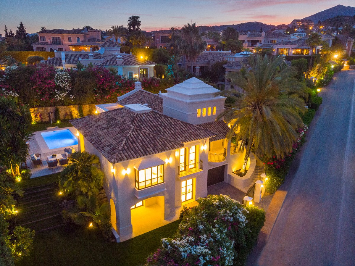 Villa en Nueva Andalucía, Málaga, España 5 dormitorios, 373 m2 No. 53554