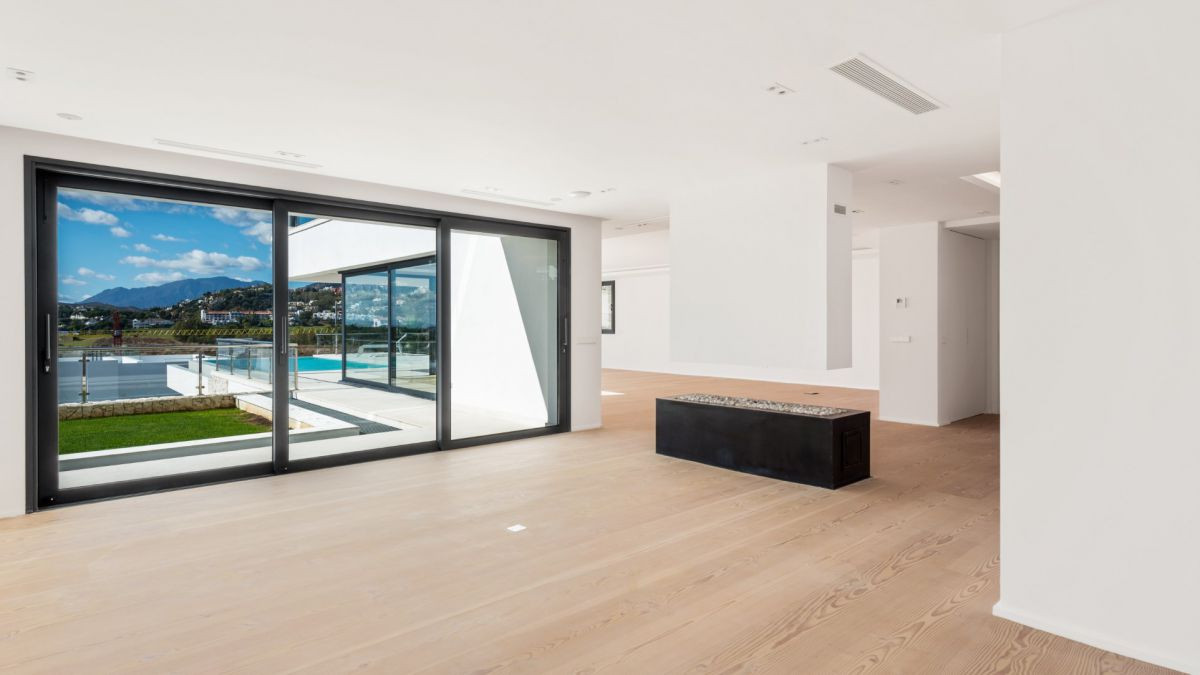 Willa w Nueva Andalucia, Malaga, Hiszpania 4 sypialnie, 749 mkw. nr 53398