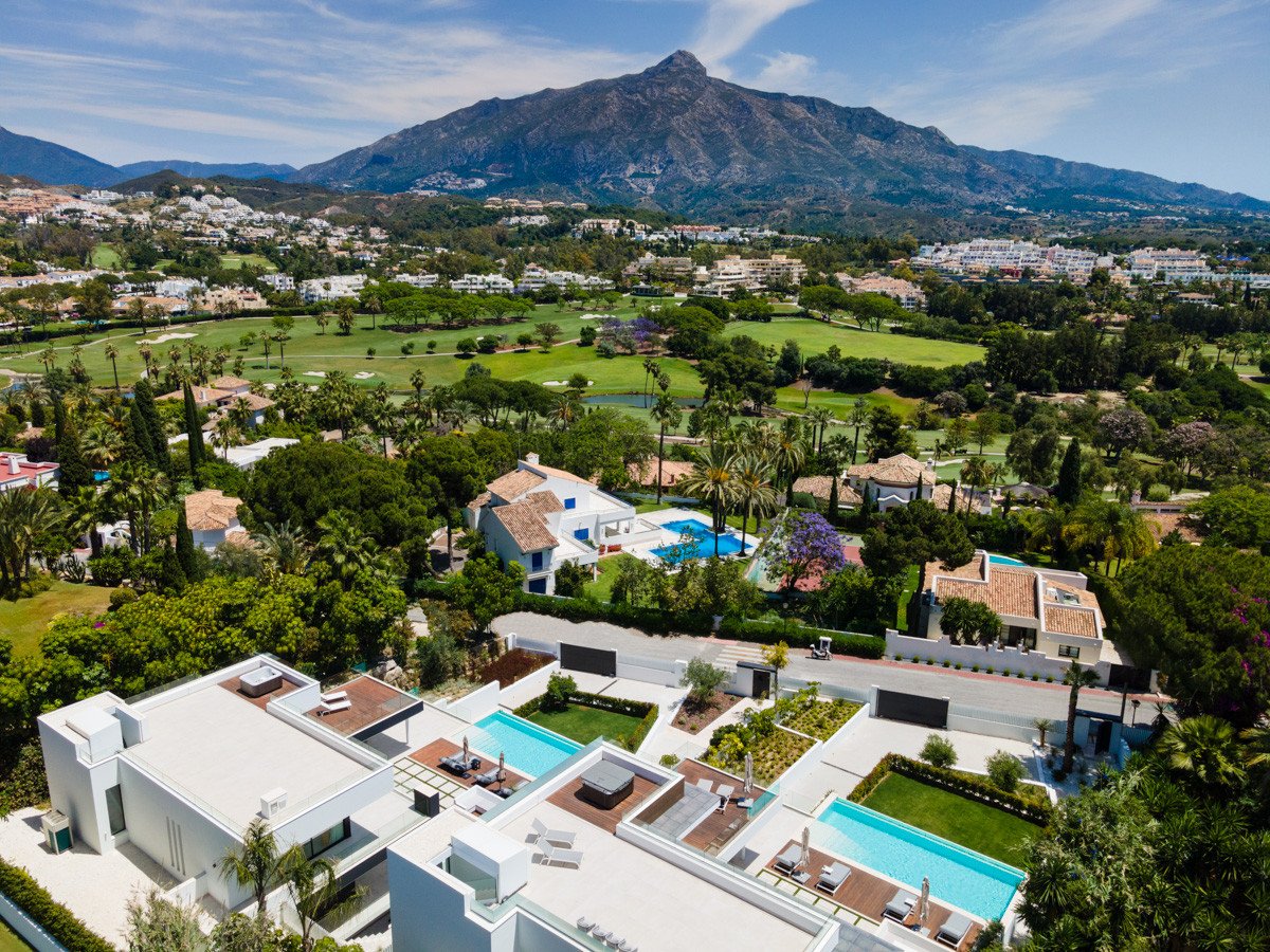Villa i Nueva Andalucia, Malaga, Spanien 5 sovrum, 491 kvm. Nr. 53491