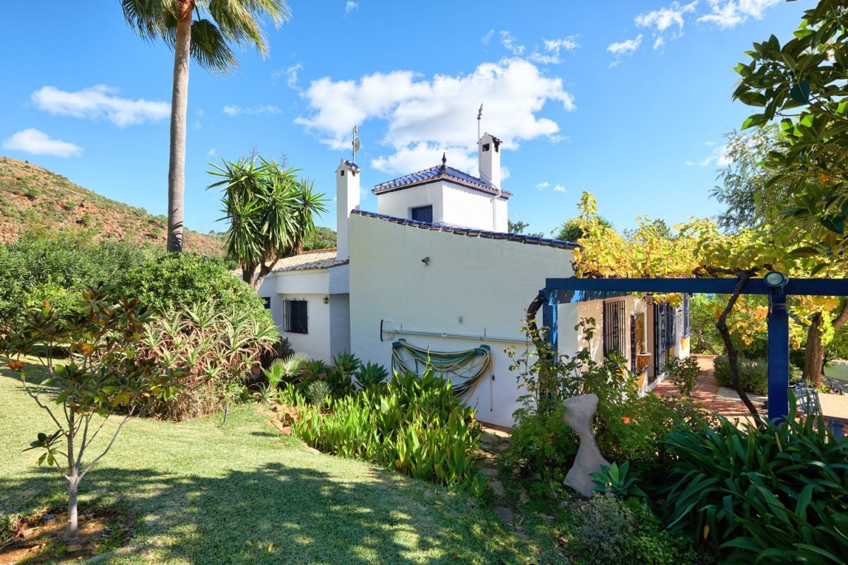 Huvila Estepona, Malaga, Espanja 2 makuuhuonetta, 259 m2 No. 53368