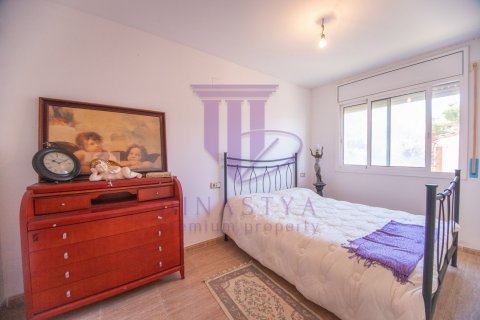 Townhouse for sale Cap Salou, Tarragona, Spain 3 bedrooms, 205 sq.m. No. 53635 - photo 30