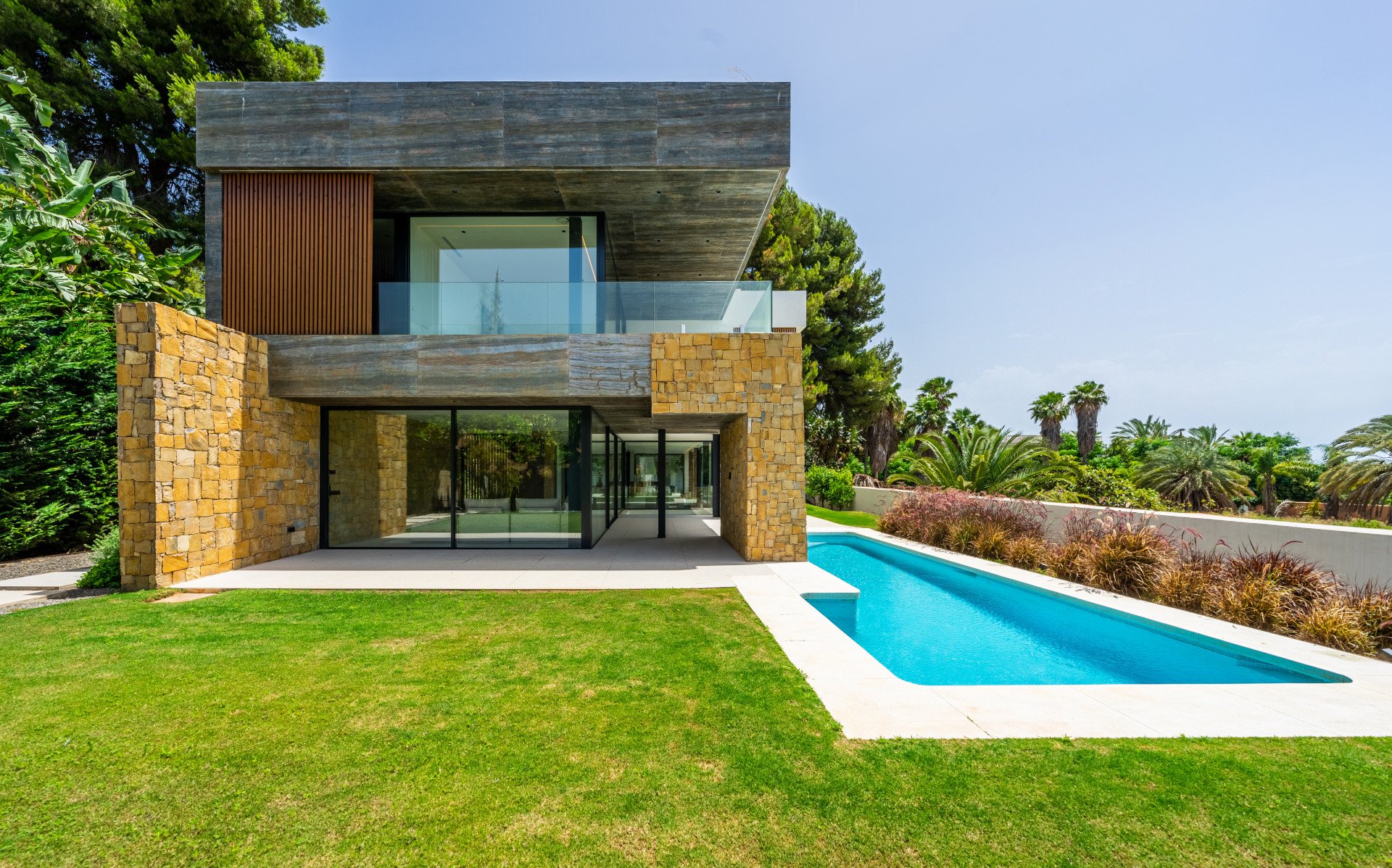 Villa i Manchones Nagueles, Malaga, Spanien 5 sovrum, 672 kvm. Nr. 53557