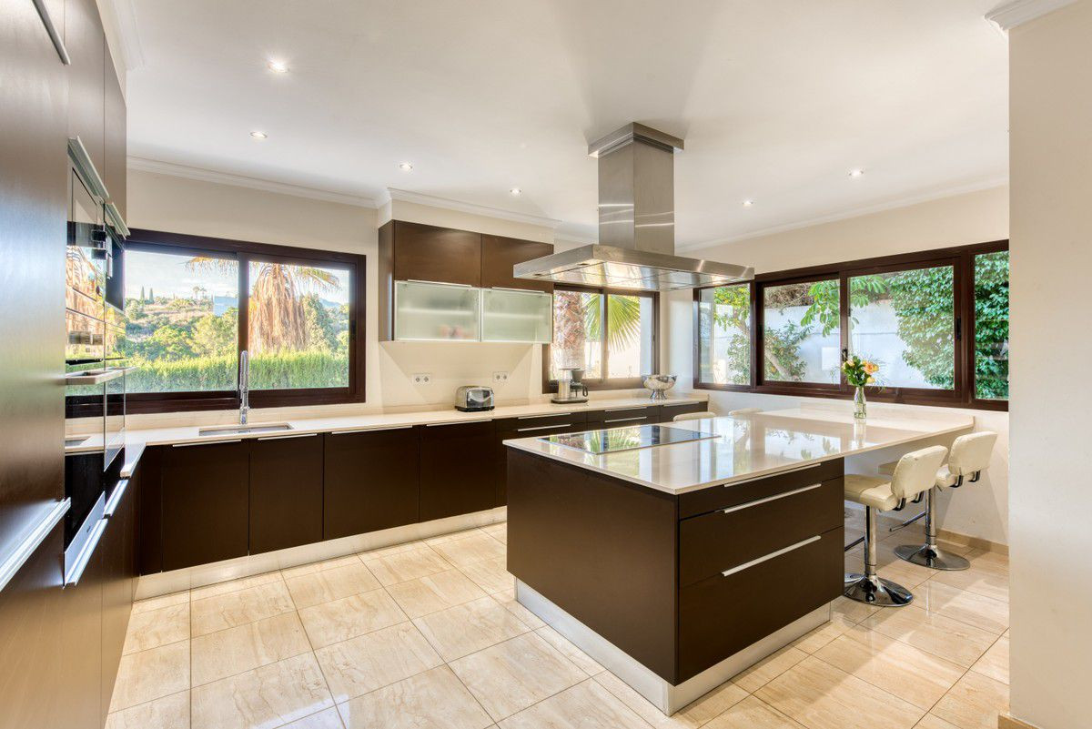 Huvila Marbella Golden Mile, Malaga, Espanja 8 makuuhuonetta, 1047 m2 No. 53449